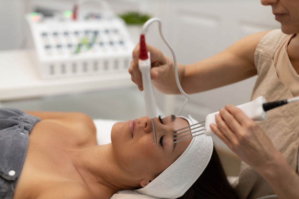 NEUROTRIS DYNAMIC MICROCURRENT FACE TREATMENT